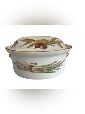 Royal Worcester Evesham Gold Covered Vegetable Serving Dish England